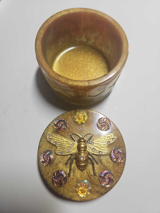 A Gold Bee & Crystal Jewelry Box