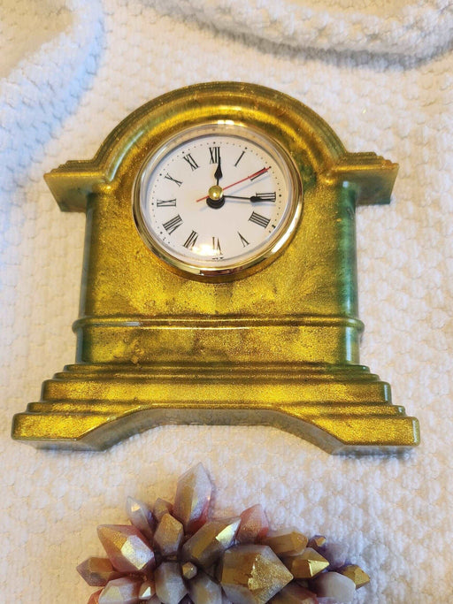 A Mantle/Tabletop Clock in Olive Green